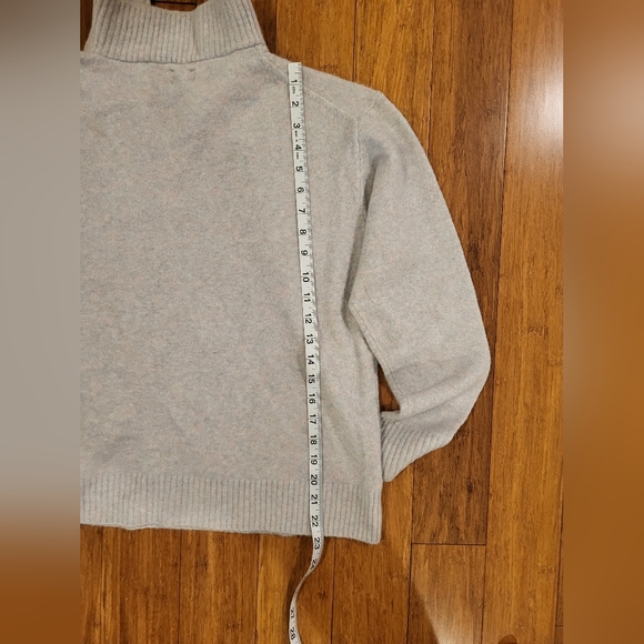 NWT J.Crew extra soft sweater Large - Picture 6 of 7